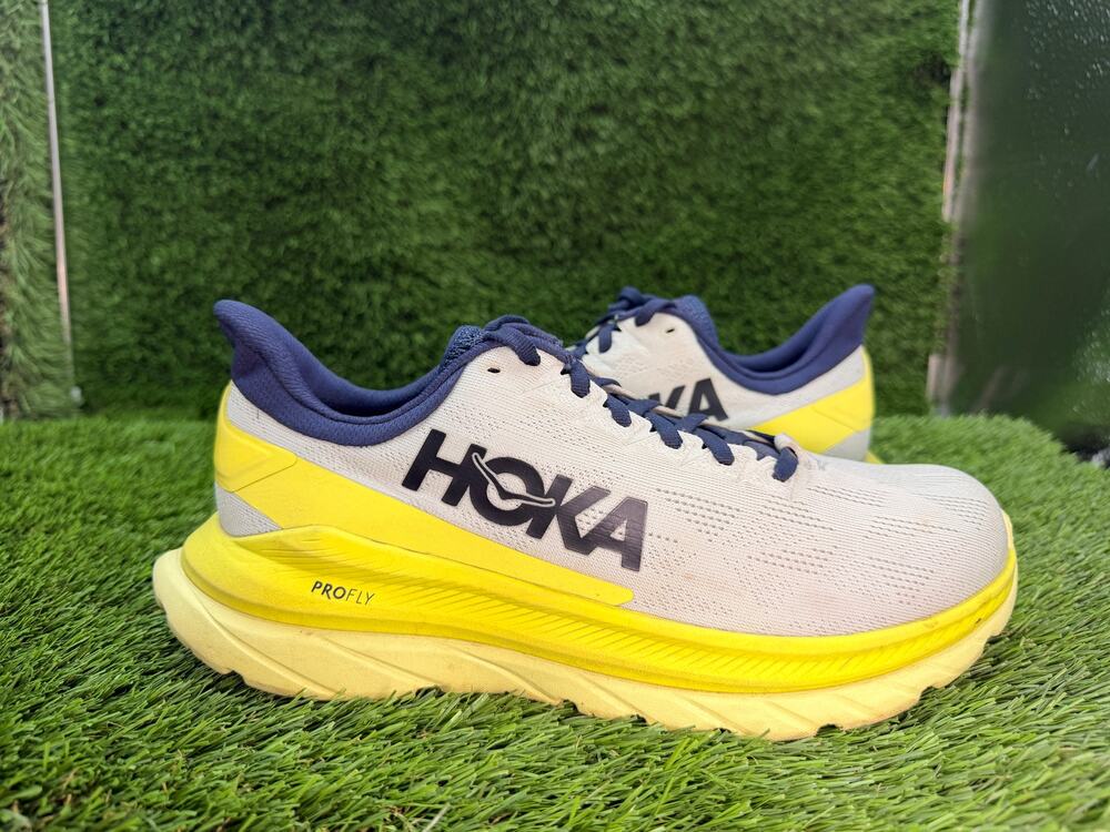 Hoka One One Mach 4 1113529-BFCT Athletic Sneaker Women's 8B White Mesh Running
